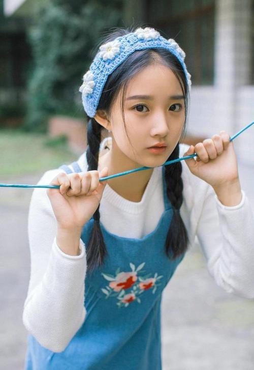 文莱女足队凭借团队合作，击败对手，文莱国家足球队